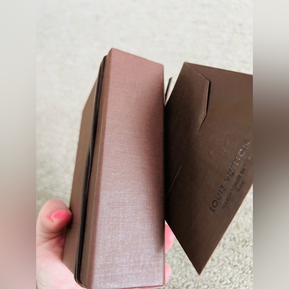 ✨ Authentic LOUIS VUITTON Drawer Box w/ Inserts ✨ - Picture 4 of 10